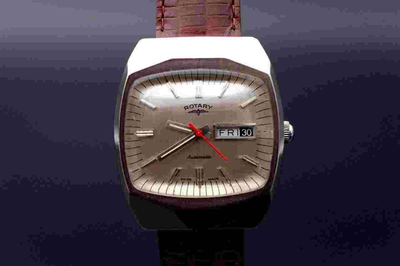 Rotary Automatic jour-date Révisée TBE