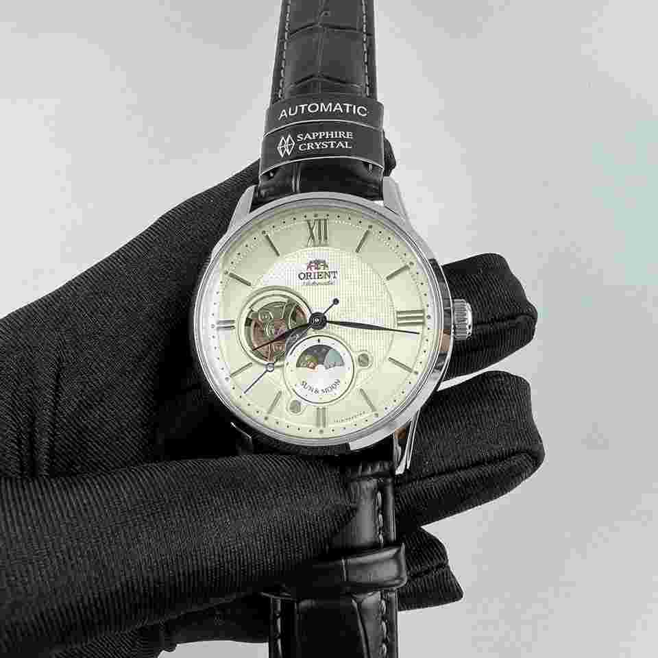 Orient Sun and Moon Classic Sun&Moon analog Mechanical Sapphire Crystal leather strap RN-AS0003S