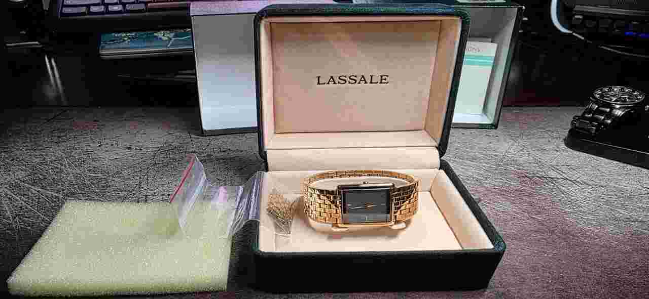 LASSALE SLIM TANK VINTAGE 1997 WITH BOTH BOXES PAPERS AND WARR. CARD