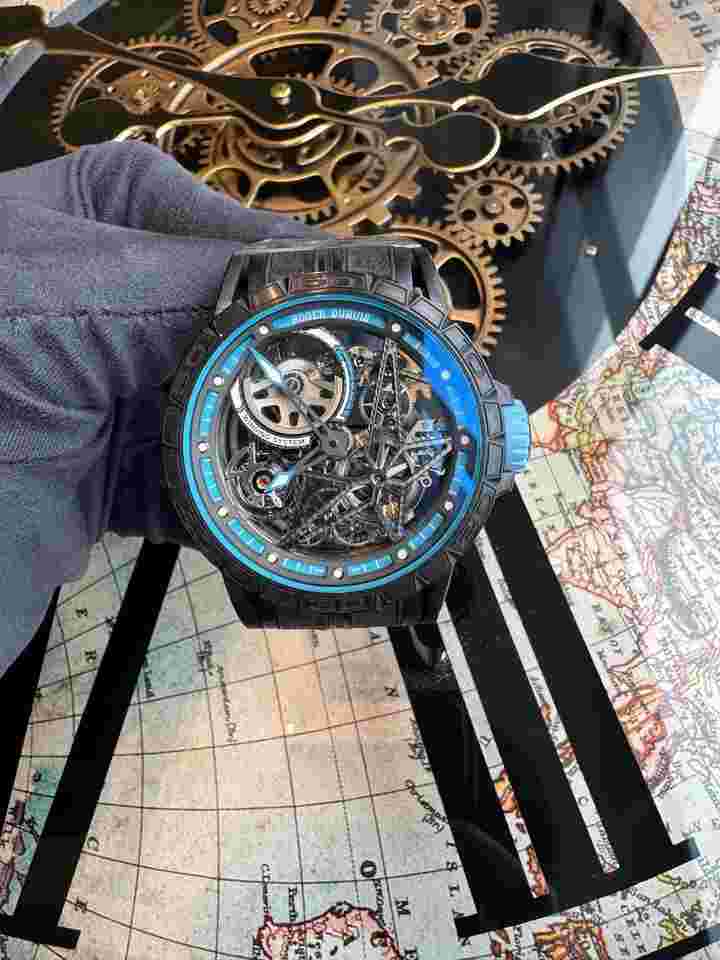 Roger Dubuis Excalibur Spider Pirelli