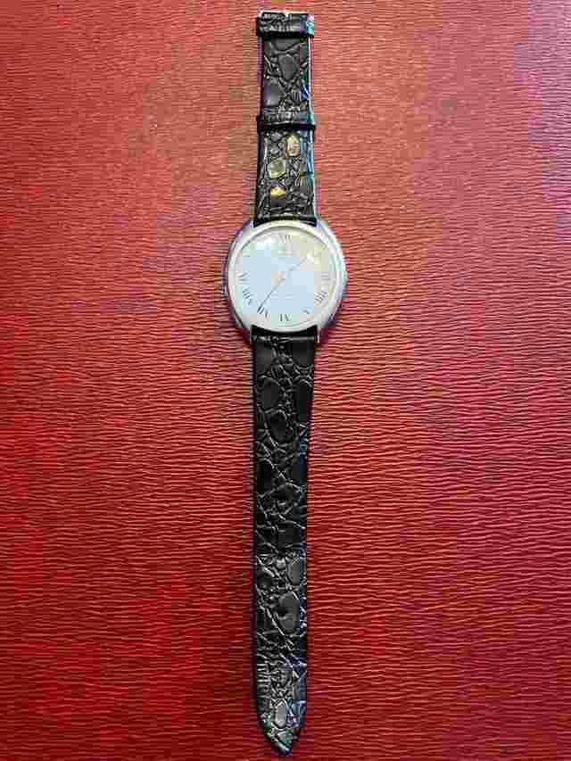 universal geneve white shadow automatic Diseño Gerald Genta hebilla original U correa piel negra 