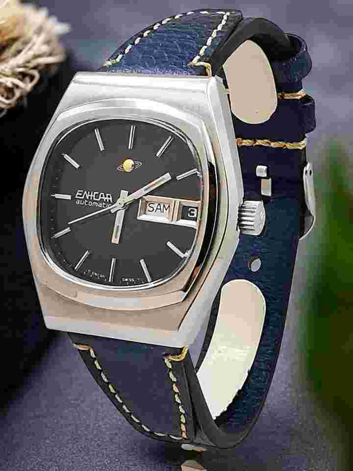 Enicar day/date - automatic - vintage swiss watch - original&top status - all steel case - 36x40 mm - 70's ENICAR AUTOMATIC - TOP STATUS