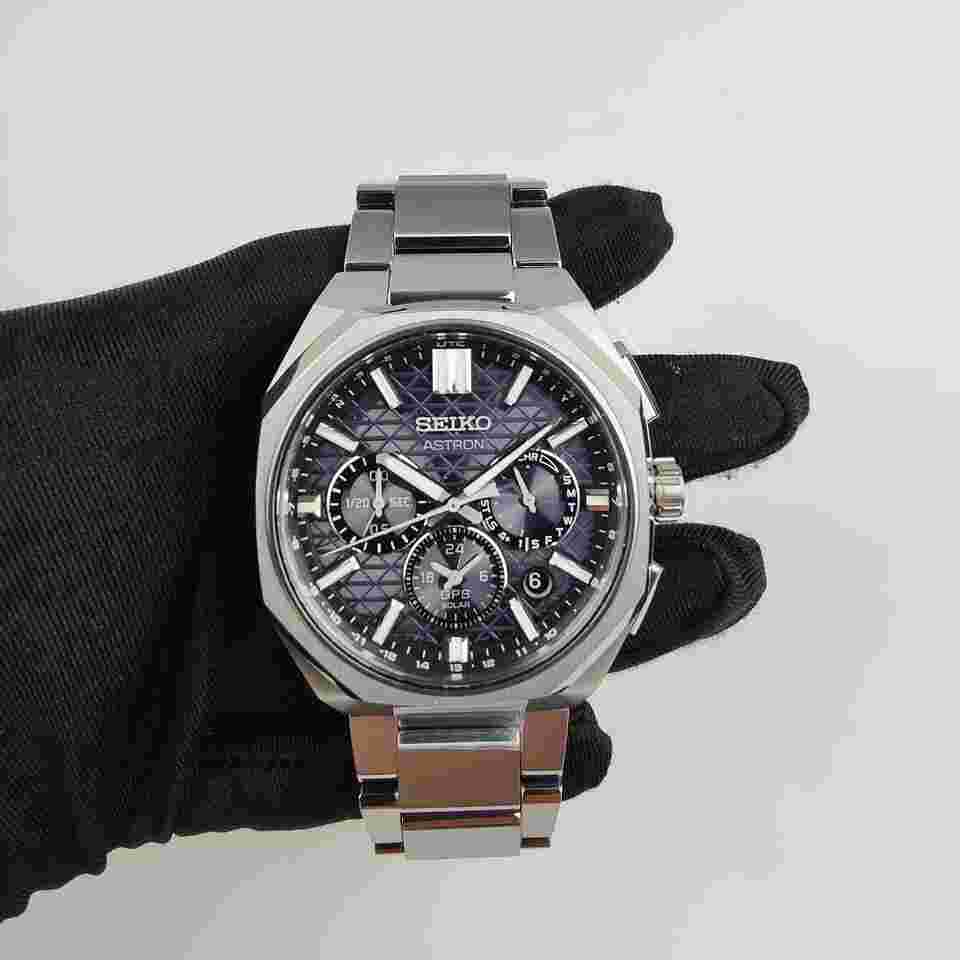 Seiko Astron GPS Solar analog eco drive solar radio GPS World time titanium strap stopwatch HAB002J/HAB002