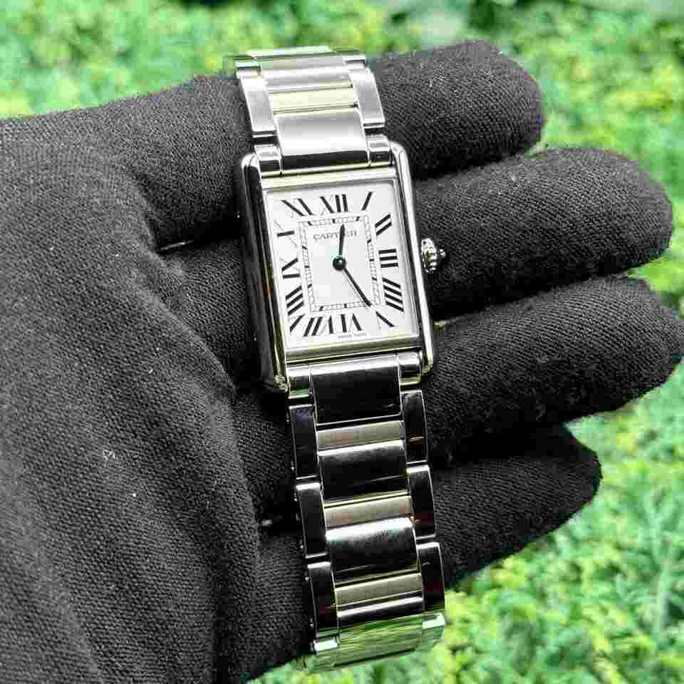 Cartier Tank Must 33.7mm WSTA0106