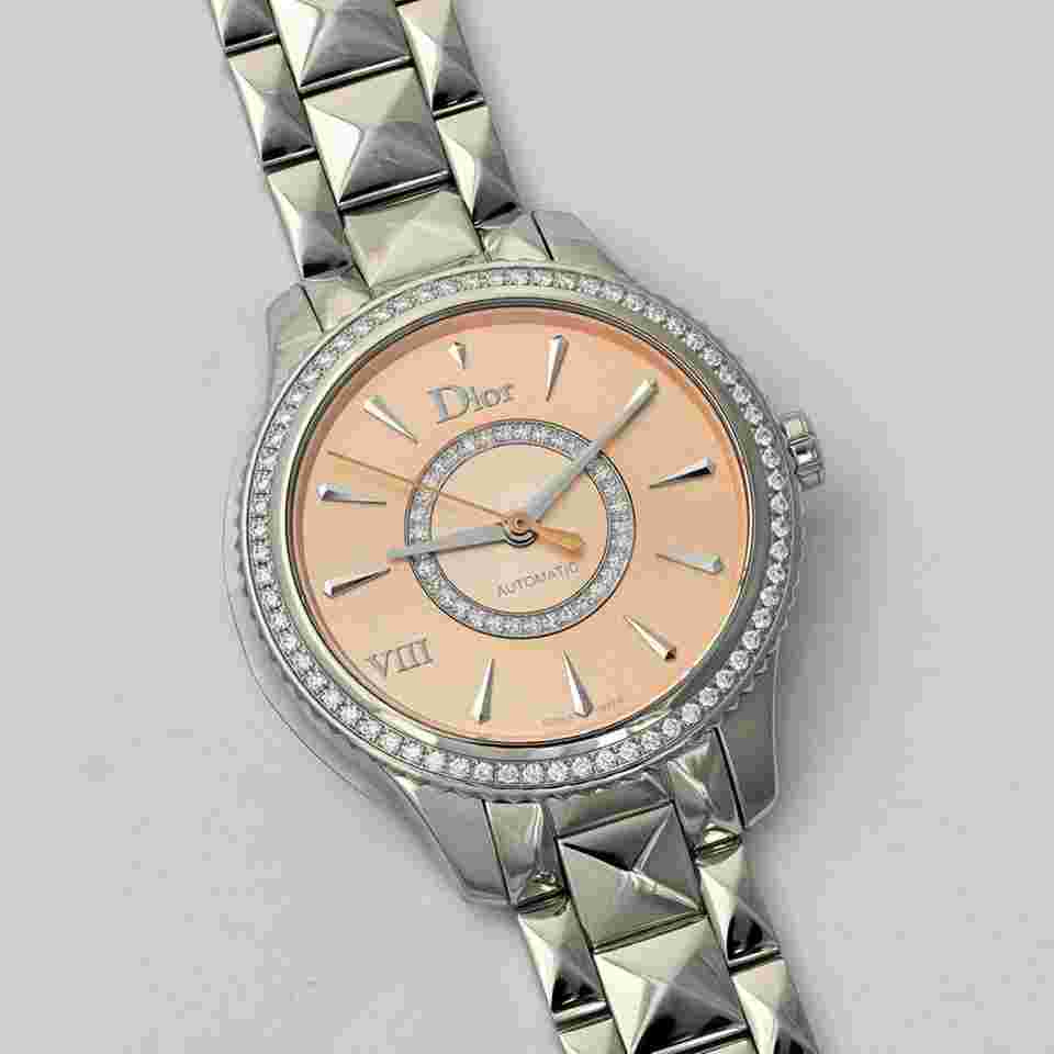 Dior VIII Montaigne