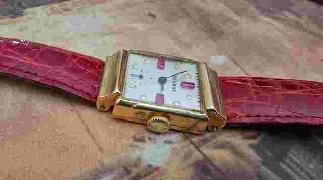 Benrus Vintage 14K Solid Gold Art Deco Great Condition