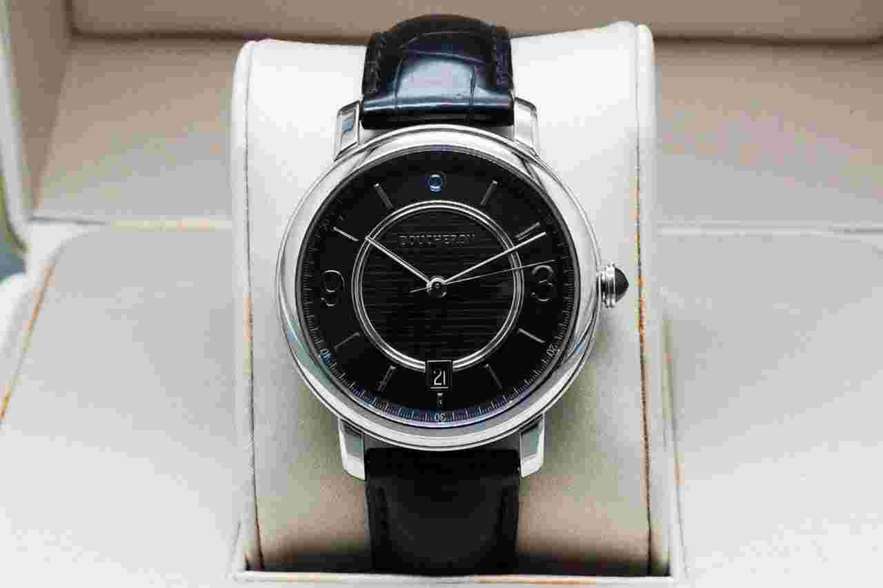 Boucheron BOX & PAPERS BOUCHERON Epure WA021204 38mm Automatic Men's Watch