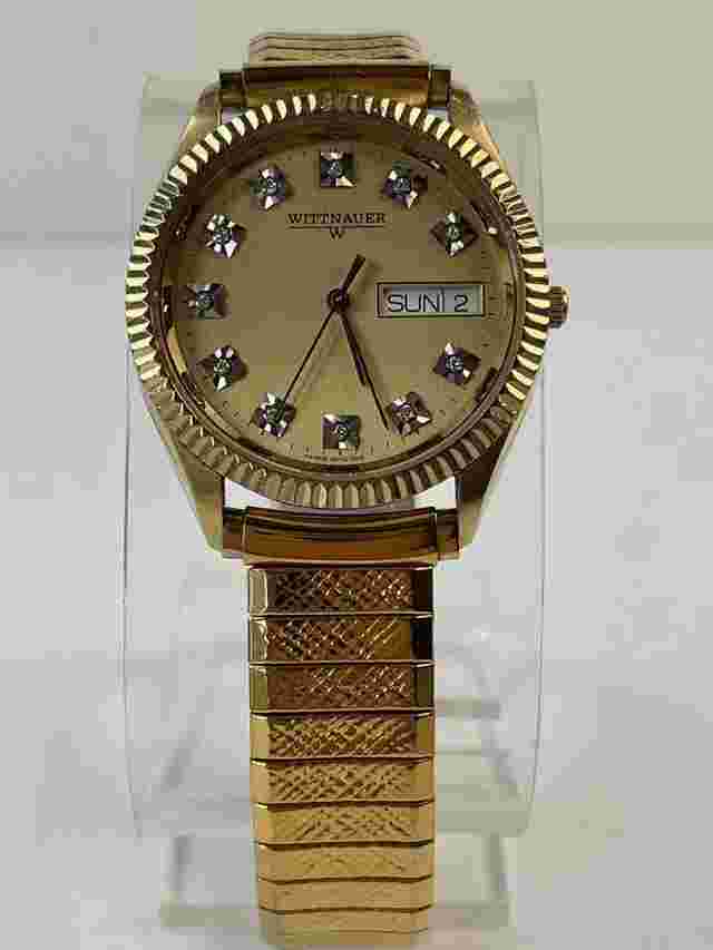 Wittnauer Calendar Day/Date Gold-Tone Fluted Bezel Star-Set Diamond Dial Ref. KW983 Vintage Swiss Made