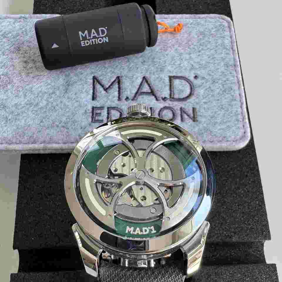 M.A.D. Editions 1 Green M.a.d Edition NEU ungetragen Full Set