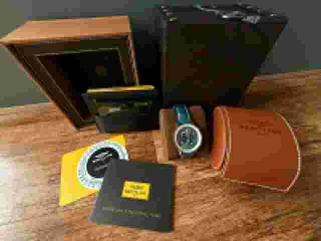 Breitling Navitimer Cosmonaute Rare Aurora Blue Dial - Mint UK Full Set