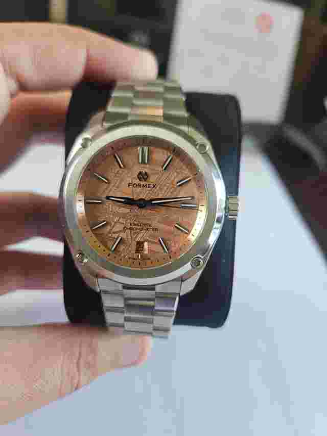 Formex Essence Space Gold 39mm Full set box and papers original owner no wear,extra strap