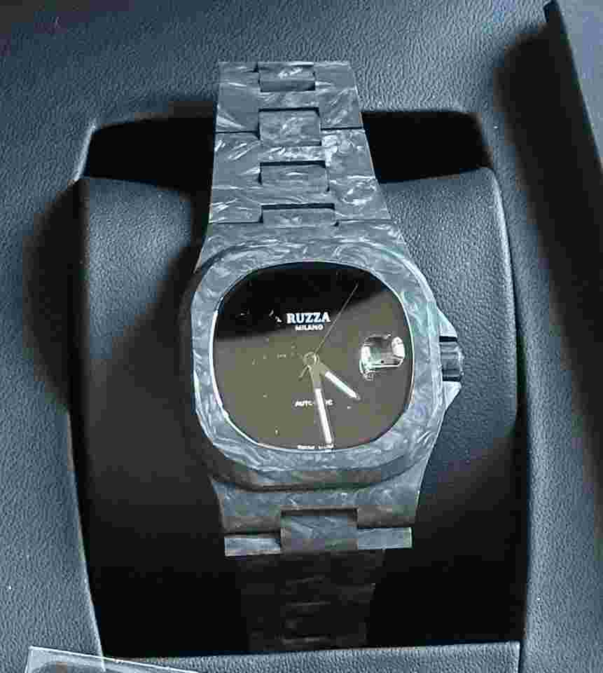 Ruzza Watch Luxury Onyx Black Family & Friends inciso sul fondello - full set