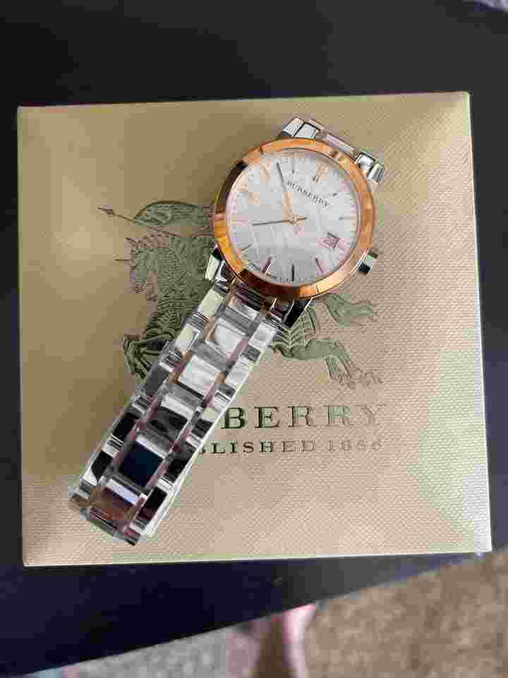 Burberry Large Check Two Tone Stainless Women's Bu9105 Burberry Two-Tone Stainless Steel Ladies Watch BU9105