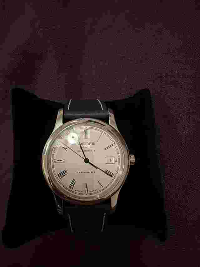 Wempe Zeitmeister Classic Chronometer Glashutte. Date complication at 3