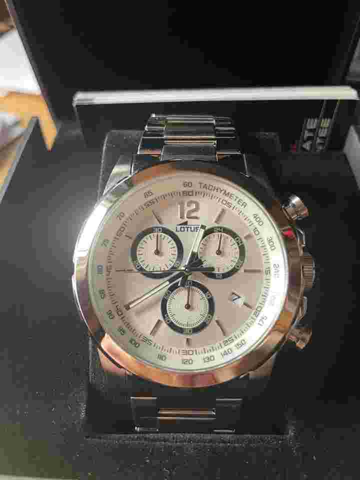 Lotus 4 Chronograph Steel White Dial sport elegant