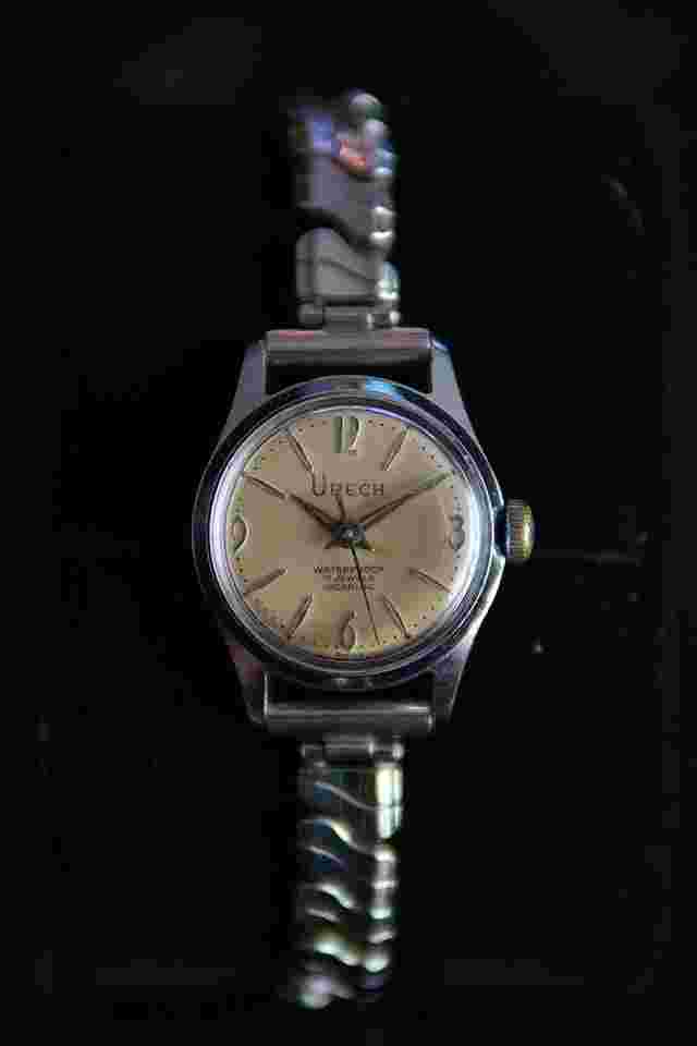 Urech Incabloc Vintage Swiss Ladies Watch URECH 17 Jewels Mechanical 