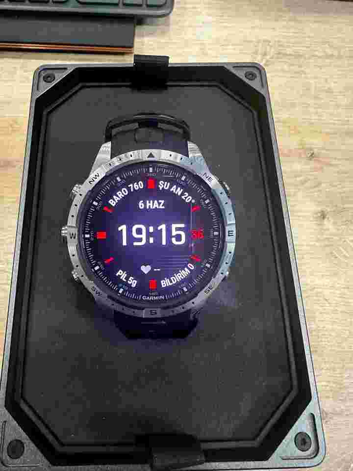 Garmin Marq Adventurer Gen 2–damascus (gen 2) Ed Damascus steel