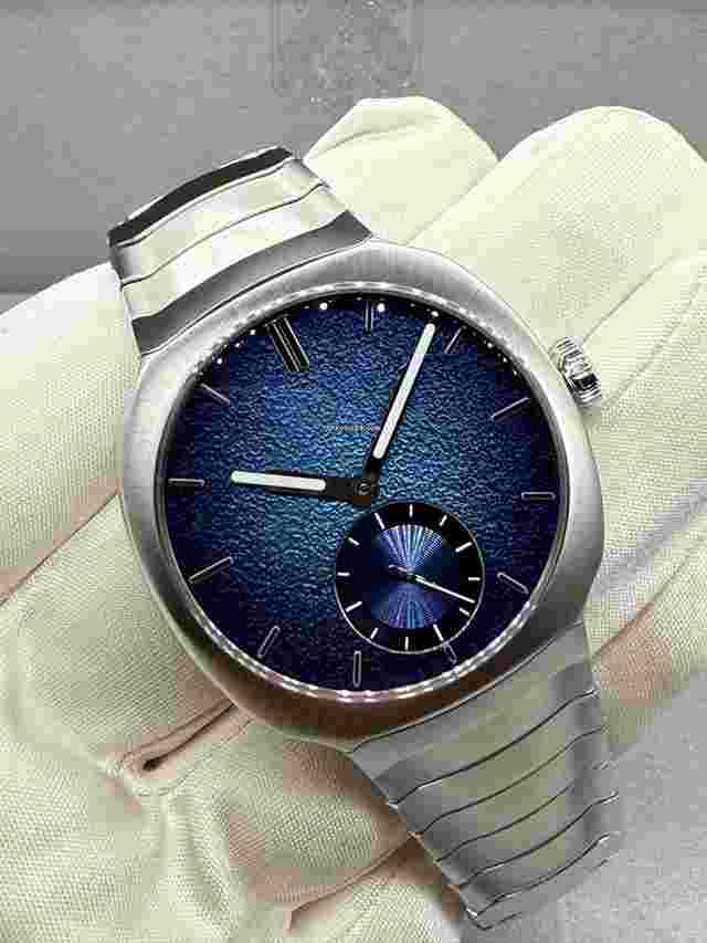 H.Moser & Cie.
                           
                                 NEW UNWORN 2024 H.Moser & Cie. BLUE ENAMEL DIAL 39mm FULL SET UNSIZED