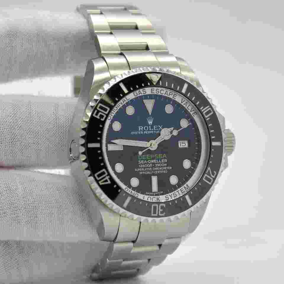 Rolex Sea-Dweller Deepsea
James Cameron 116660 dbl