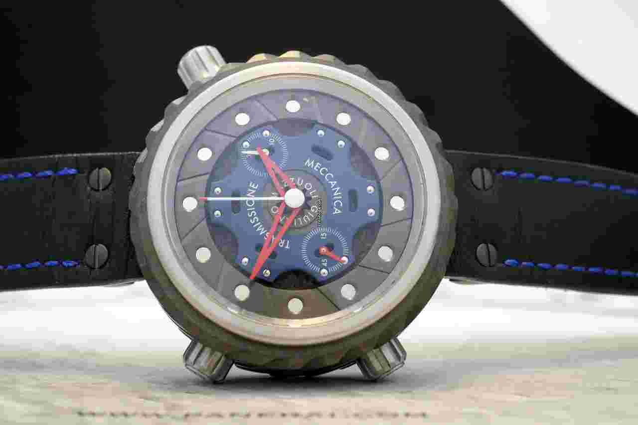 Giuliano Mazzuoli
Trasmissione Meccanica chronograph PVD Special Edition