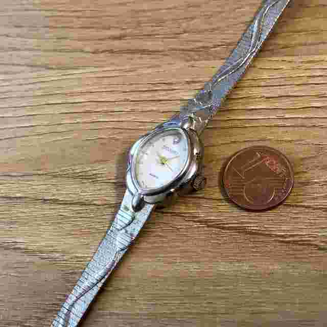 Embassy - Two HEARTS / JAPAN quartz / GOOD GIFT for lovers on Valentine's Day / EXTRA RARE vintage 1980s / GOOD WORKING condition / Keeps GOOD TIME / NEW battery 