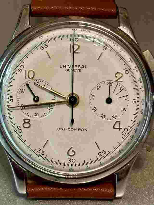 Universal Genève Uni-compax Chronograph A wonderful Timepiece with full set Ref 32416 Cal. 287