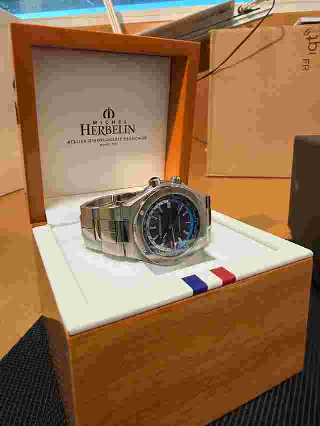 Michel Herbelin Cap camarat GMT Michel Herbelin Cap camarat GMT Edition limitée 205/500