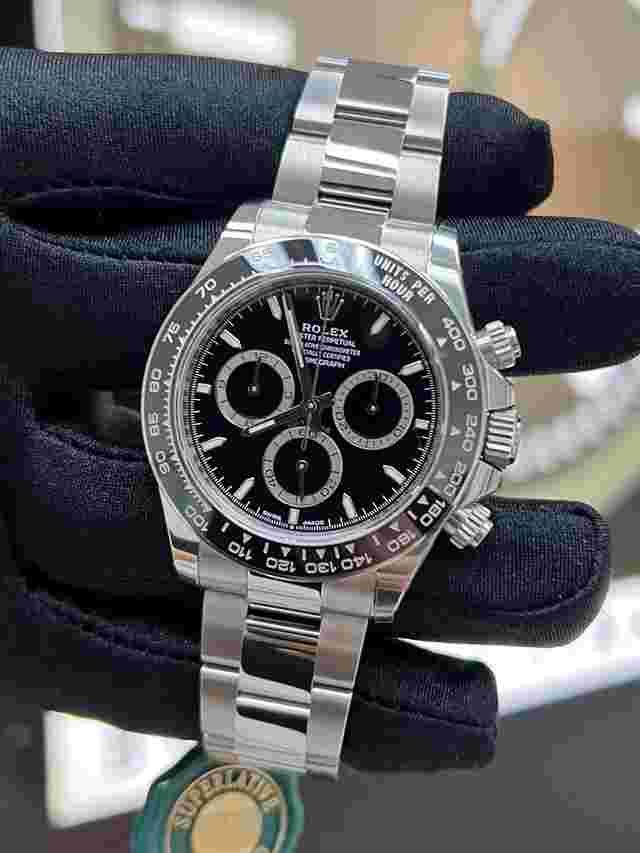Rolex Daytona
                           
                                 Black 40mm