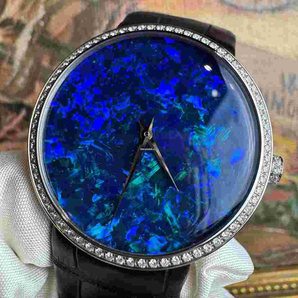 Dior
                           
                                 Opal