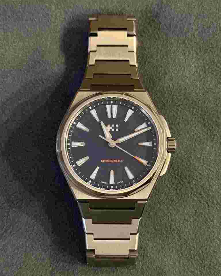 Christopher Ward The Twelve Ti - Matte Blue Ember (Limited U.S. Edition) Full Set; Box & Papers; COSC Cert; Low Serial (less than 50)