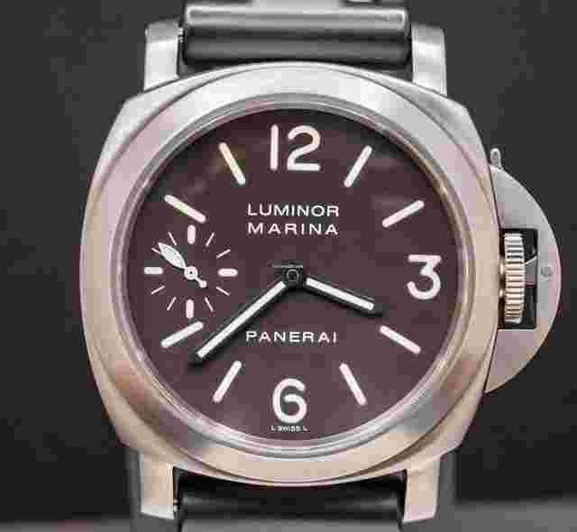 Panerai Luminor Marina
                           
                                 61 Luminor Marina 44 mm Brown Dial Titanium Boxes Papers Rubber PAM00061 PAM 00061 PAM61
