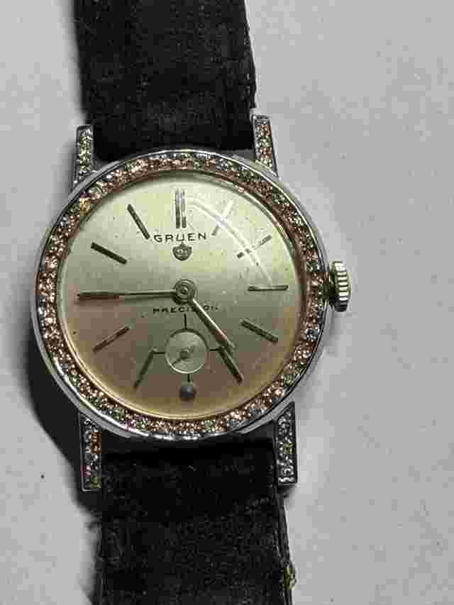 Gruen Precision Lady Gruen Vintage 14 k Gold and Diamond watch