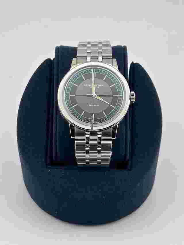 Raymond Weil
                           
                                 Millesime Automatic Central Seconds Anthracite Sector Dial Watch 39 mm