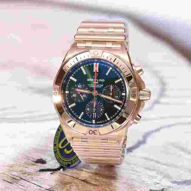 Breitling Chronomat 42 B01 42 MM - 18K Rose Gold - Green Dial UNWORN 2025
