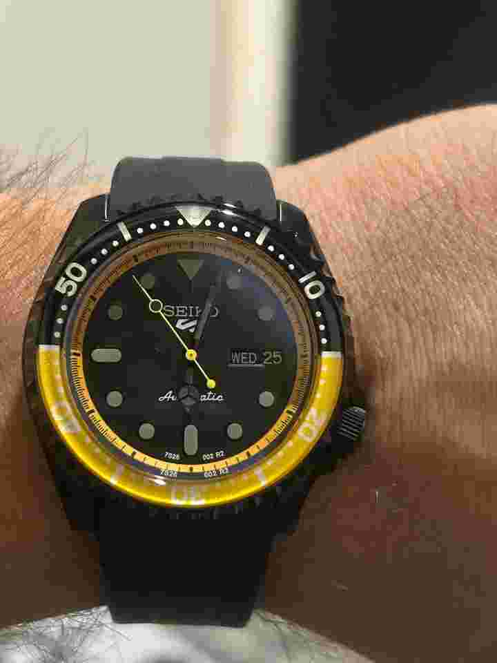 Seiko 5 Sports One Piece Limited Edition 5 Sports Sanji Limited edition supercar blackout edition