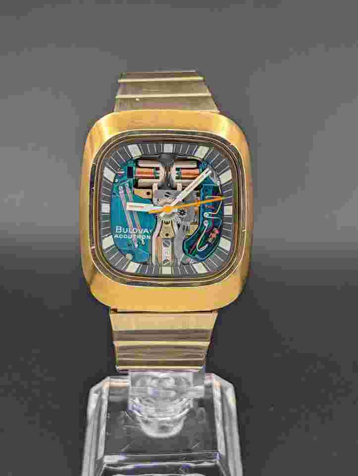 Bulova Accutron Spaceview New AccuCell Battery Telling Perfect Time
