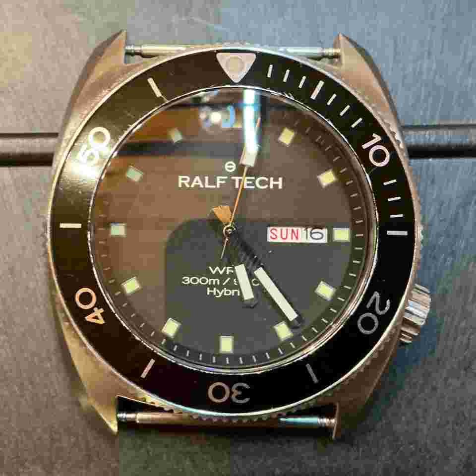 Ralf Tech WRV A Hybrid Full Set with 1 rubber and 2 leather bracelets