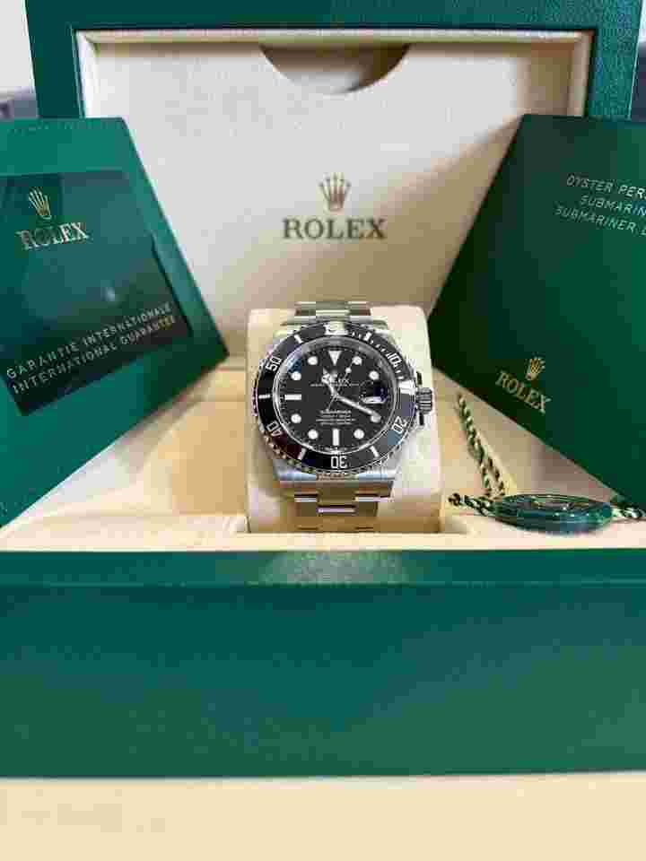 Rolex Submariner Date
126610ln - 2024