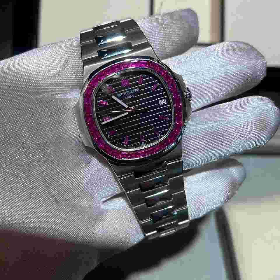 Patek Philippe Nautilus Ruby Platinum Nautilus