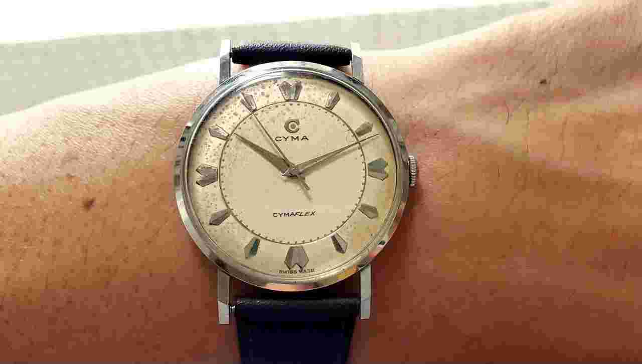 Cyma 1950's Cymaflex Oversize 36mm Stainless Steel “Fly Wing” Dial – Cal. R.459
