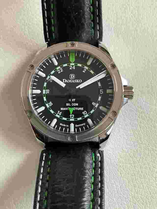 Damasko DK200 Full Set - eine der ersten Manufakturuhren von Damasko