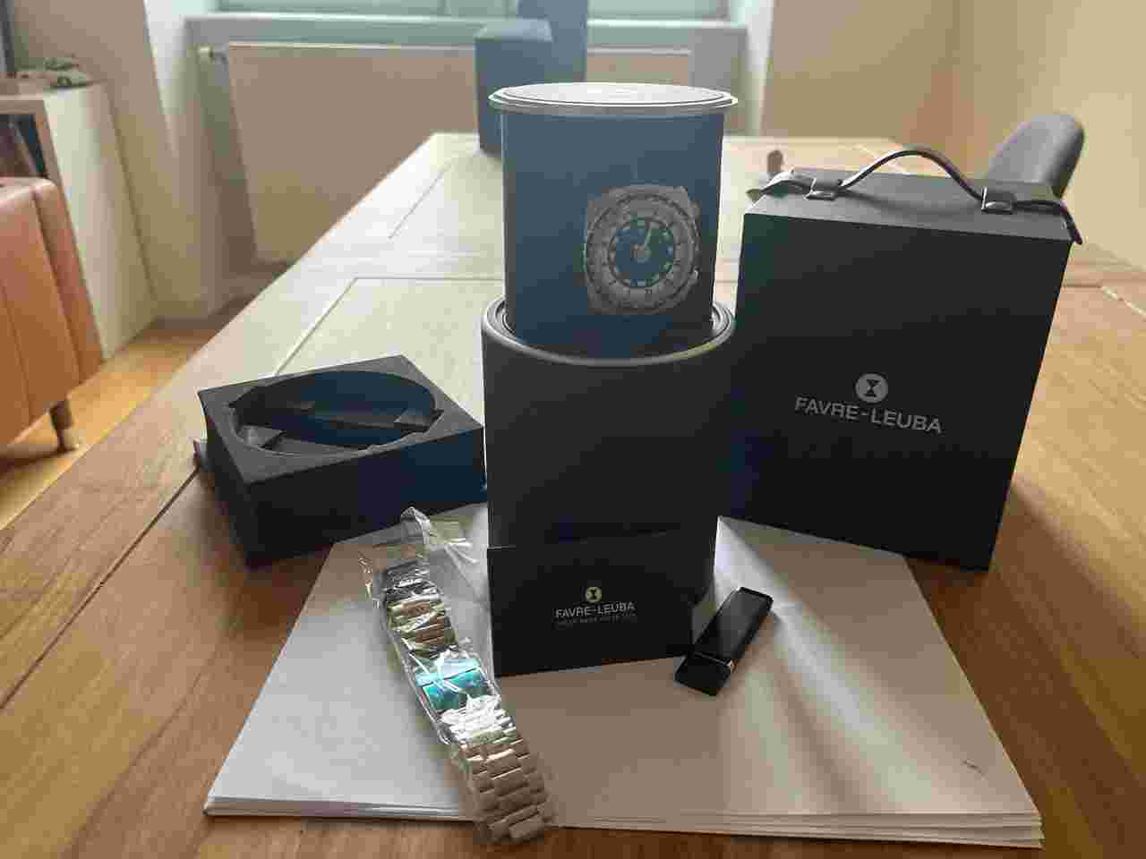 Favre-Leuba Raider Harpoon Men's Watch Full Set