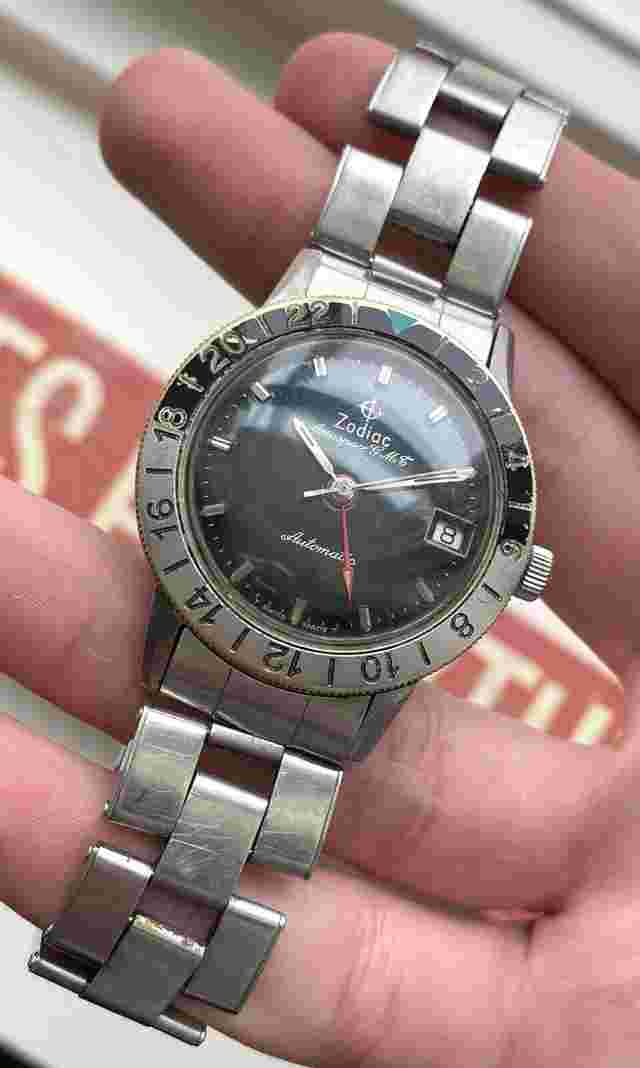 Vintage Zodiac Aerospace GMT Automatic Glossy Black Dial Steel Case Watch