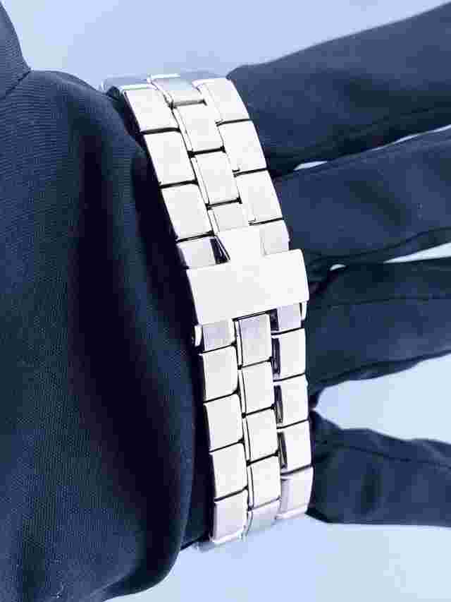 Vacheron Constantin Overseas 49140 White Dial Mens Watch