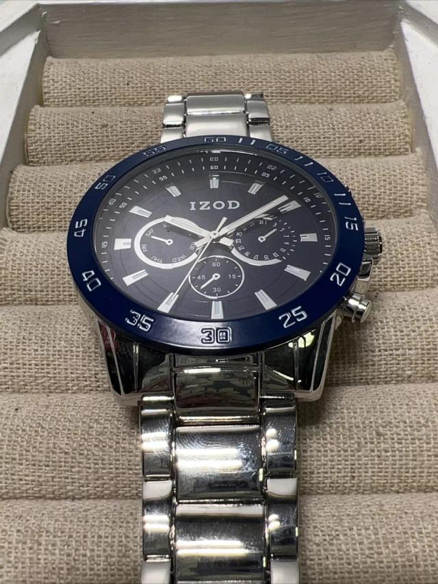 Izod Men's Analog Watch - Stainless Steel Bracelet Watch -