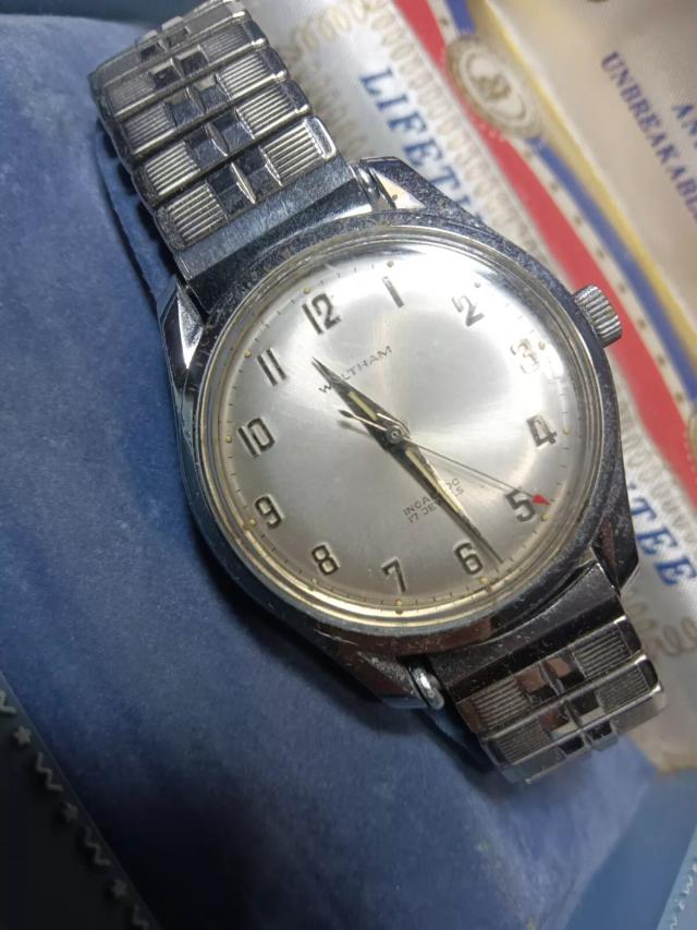 Waltham 21 jewel men's wristwatch Watch working with box / case