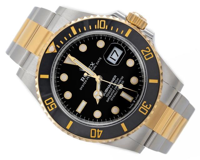 Rolex Submariner Date
                           
                                 Steel/yellow Gold 18k Black Dial Ref. 126613ln Full Set