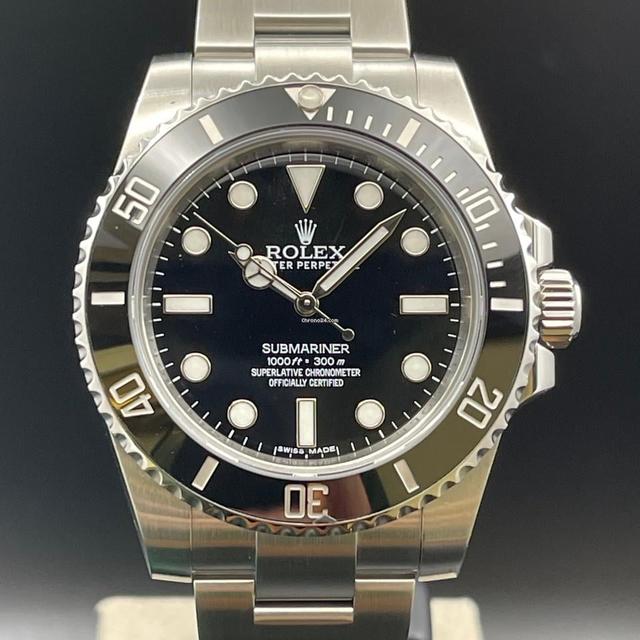 Rolex Submariner (No Date)
                           
                                 114060 "Discontinued" Full Set 2015 like NEW