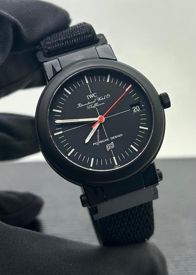 IWC Porsche Design
                           
                                 Compass