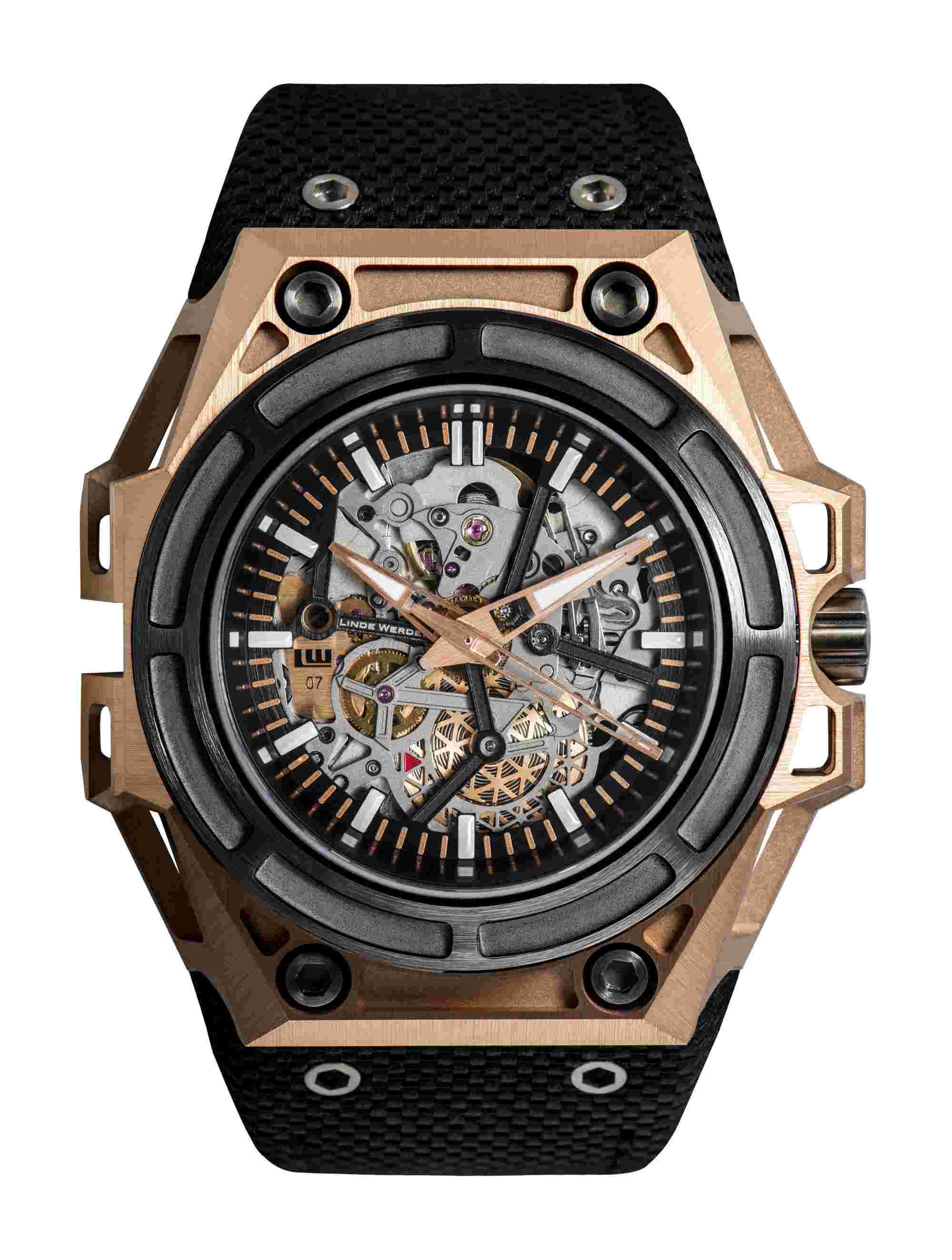 Linde Werdelin
Spidolite Gold – 3D Movement